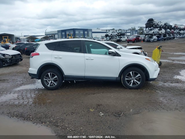 Toyota Rav4 Xle 2018 2T3WFREVXJW451502 Image 13