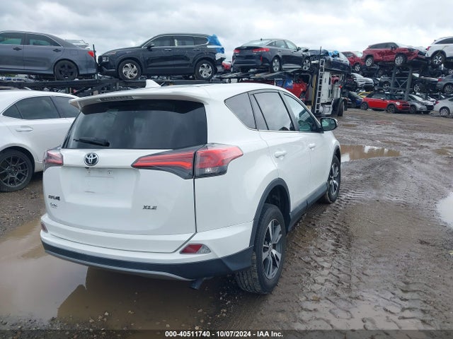 Toyota Rav4 Xle 2018 2T3WFREVXJW451502 Image 4