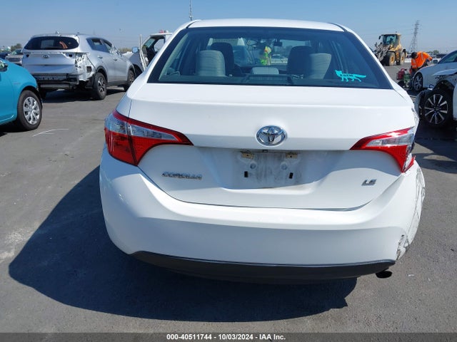 Toyota COROLLA LE 2016 5YFBURHE7GP513831 Image 16
