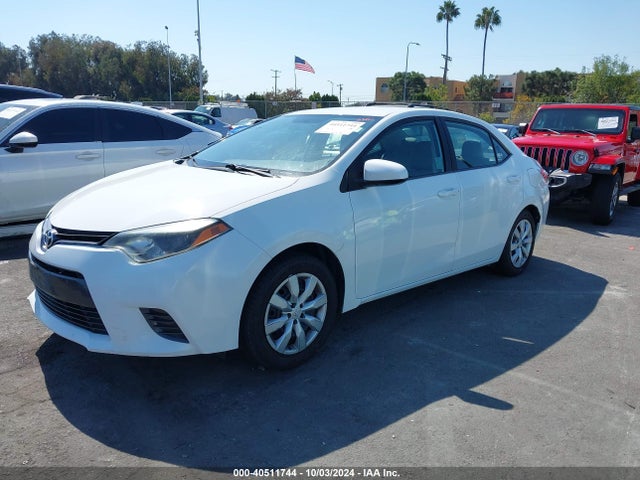 Toyota COROLLA LE 2016 5YFBURHE7GP513831 Image 2