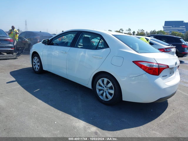 Toyota COROLLA LE 2016 5YFBURHE7GP513831 Image 3