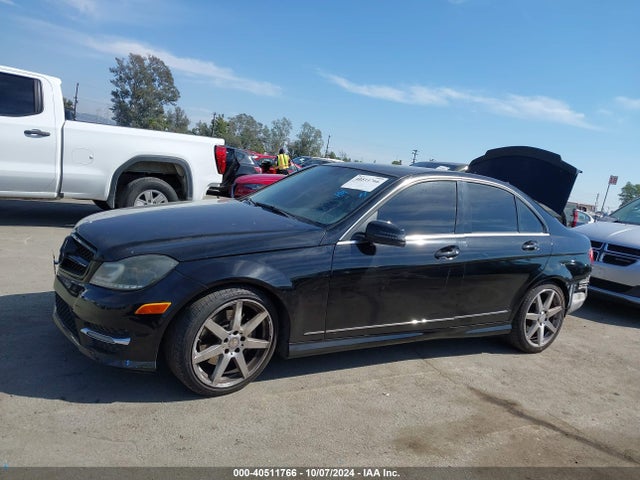 WDDGF8AB3EG194653 Mercedes-Benz C 300 Luxury 4matic/sport 4matic