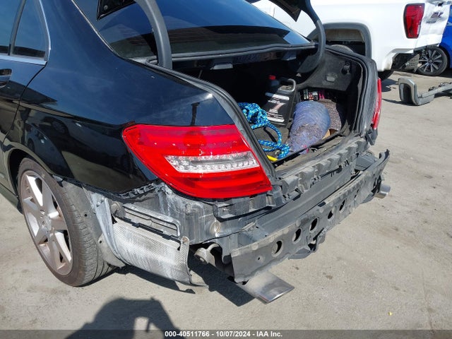 WDDGF8AB3EG194653 Mercedes-Benz C 300 Luxury 4matic/sport 4matic