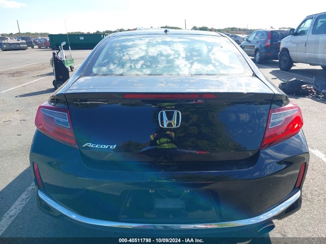 Honda ACCORD EX 2017 1HGCT1B77HA005143 Image 16
