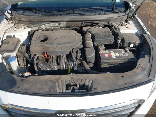 Hyundai Sonata Limited 2015 5NPE34AF4FH010629 Image 10