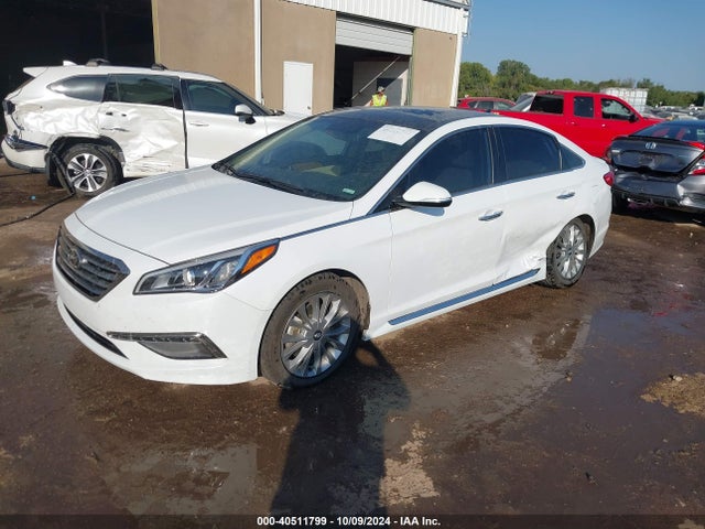 Hyundai Sonata Limited 2015 5NPE34AF4FH010629 Image 2