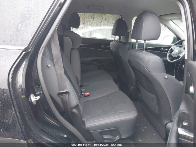 5XYPGDA37KG567524 KIA Sorento 2.4l Lx