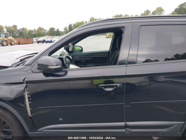 JA4AD3A38JZ030924 Mitsubishi Outlander Le