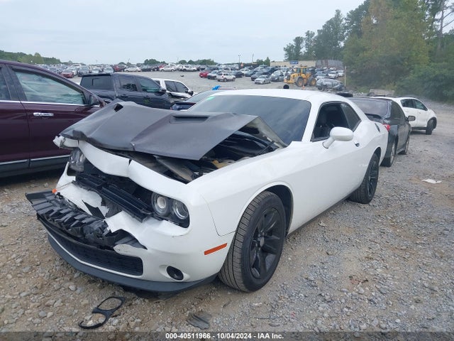 Dodge Challenger Sxt 2017 2C3CDZAG1HH658634 Image 2