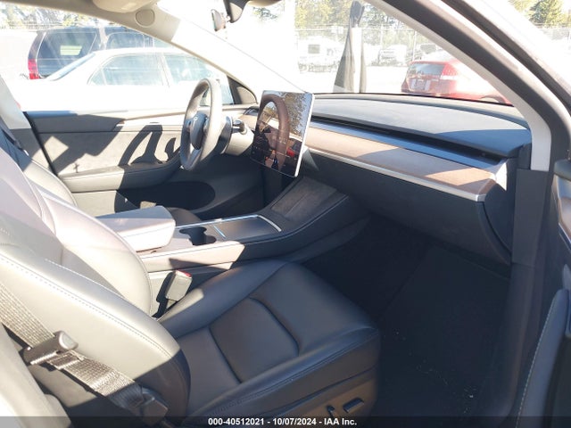2023 TESLA MODEL Y 7SAYGDEE6PF807244 Photo 4