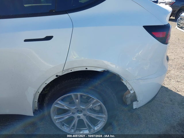 2023 TESLA MODEL Y 7SAYGDEE6PF807244 Photo 5