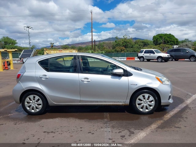 Toyota Prius C Four/one/three/two 2014 JTDKDTB34E1560918 Image 13