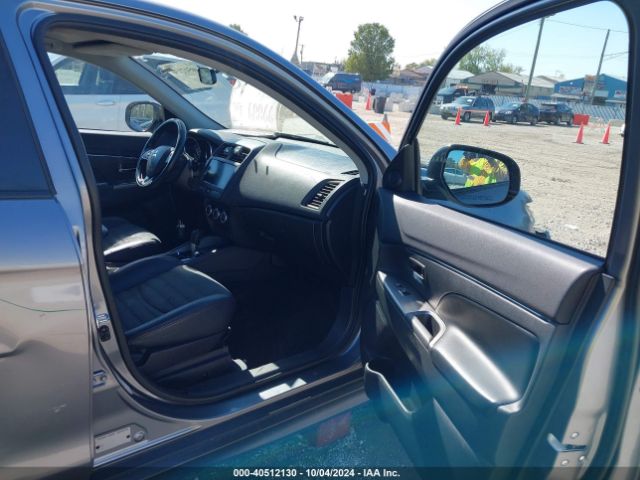 JA4AP3AW3JU018999 Mitsubishi Outlander Sport 2.4 Se