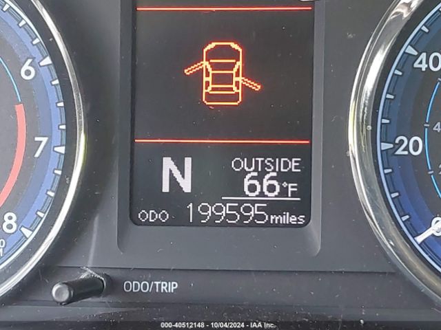 5YFBURHE5JP797905 Toyota COROLLA LE