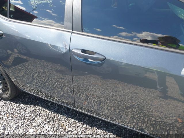2T1BURHE7GC604890 Toyota COROLLA LE