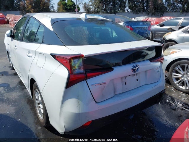 Toyota Prius L Eco 2021 JTDKAMFU1M3136827 Image 3