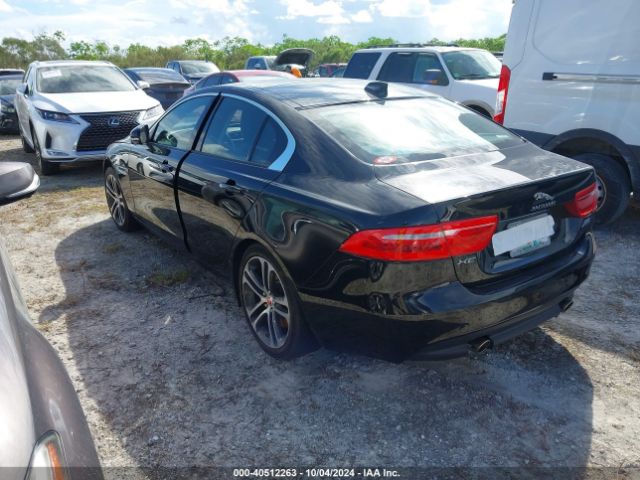 2017 JAGUAR XE SAJAJ4BV1HA960422 Photo 2