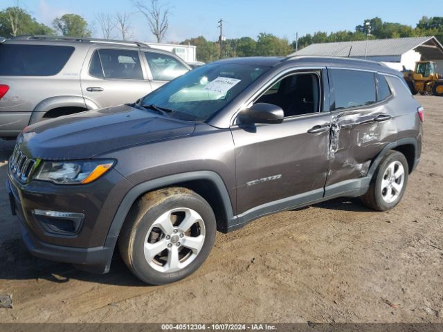 3C4NJCBB2JT122964 Jeep Compass Latitude Fwd