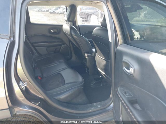 3C4NJCBB2JT122964 Jeep Compass Latitude Fwd