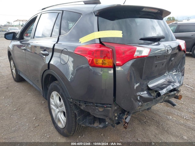 Toyota RAV4 LE 2015 JTMBFREV8FJ037977 Image 3
