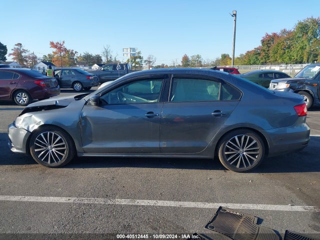 3VWD17AJ0GM395669 Volkswagen Jetta 1.8t Sport