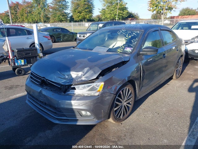 3VWD17AJ0GM395669 Volkswagen Jetta 1.8t Sport