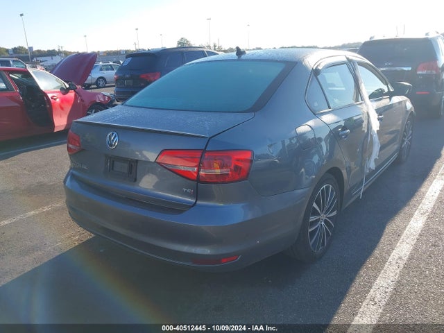 3VWD17AJ0GM395669 Volkswagen Jetta 1.8t Sport