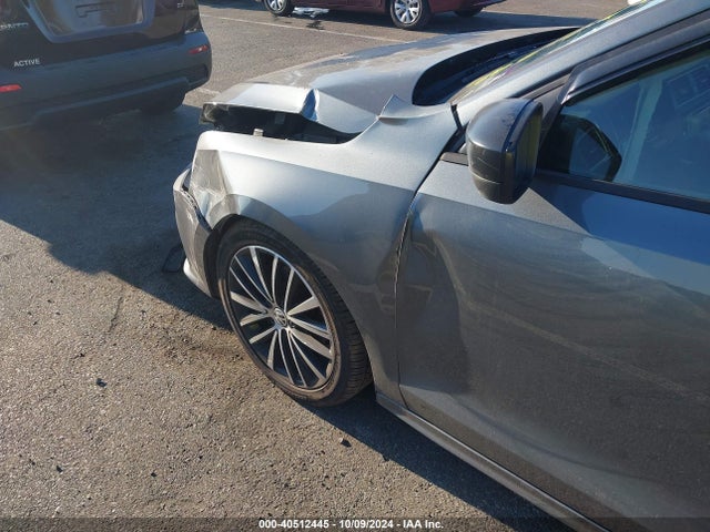 3VWD17AJ0GM395669 Volkswagen Jetta 1.8t Sport