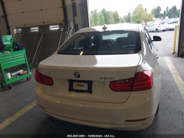 WBA3C1C59FP853298 BMW 328I