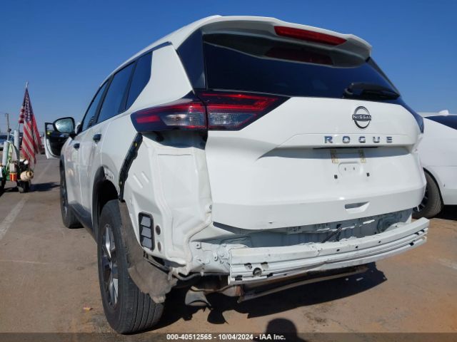 5N1BT3AA7PC900200 Nissan Rogue S Fwd