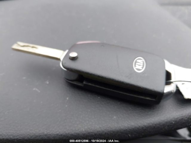 5XXG24J2XMG024259 KIA K5 LX