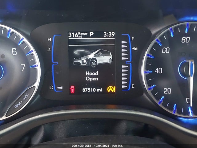 Chrysler Pacifica Touring L 2018 2C4RC1BG9JR322531 Image 16