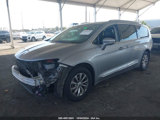 Chrysler Pacifica Touring L 2018 2C4RC1BG9JR322531 Image 2