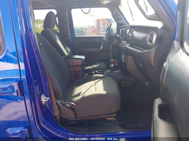 1C4HJXEN3JW211737 Jeep Wrangler Unlimited Sahara 4x4