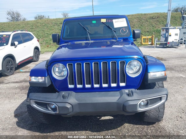 1C4HJXEN3JW211737 Jeep Wrangler Unlimited Sahara 4x4