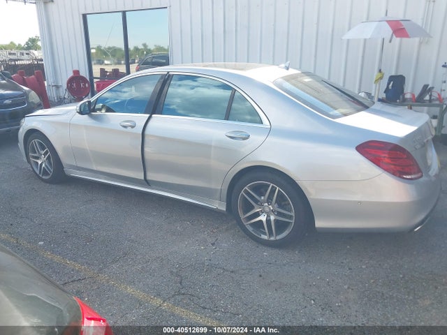WDDUG8CB3EA009176 Mercedes-Benz S 550