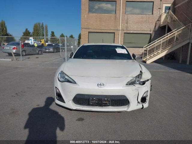 JF1ZNAA15E8707132 Scion Fr-s Monogram