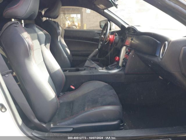 JF1ZNAA15E8707132 Scion Fr-s Monogram
