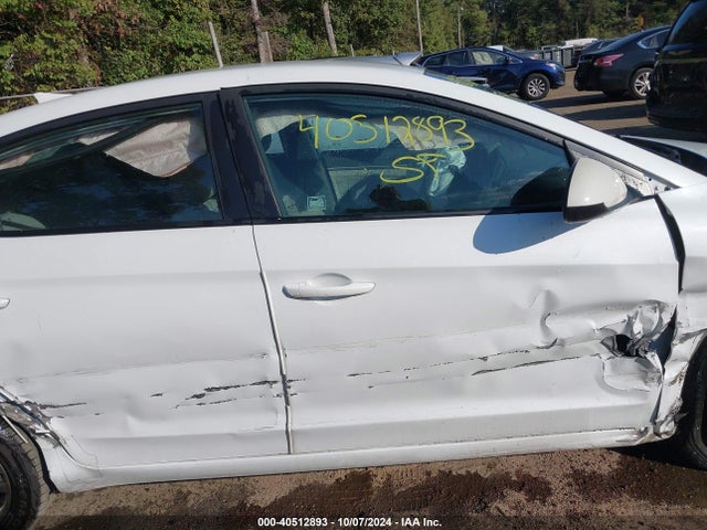 5NPD84LF8HH166914 Hyundai ELANTRA SE