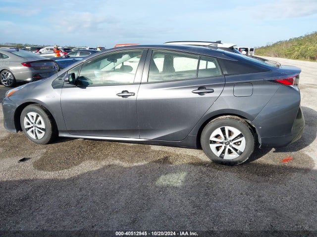Toyota Prius Three 2018 JTDKARFU9J3067216 Image 14