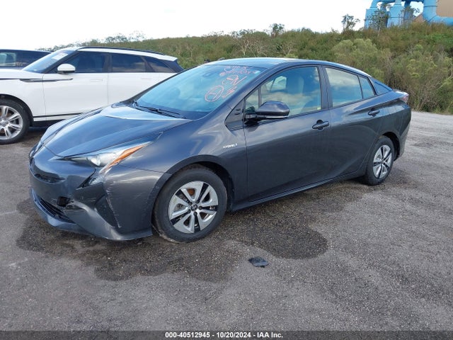 Toyota Prius Three 2018 JTDKARFU9J3067216 Image 2
