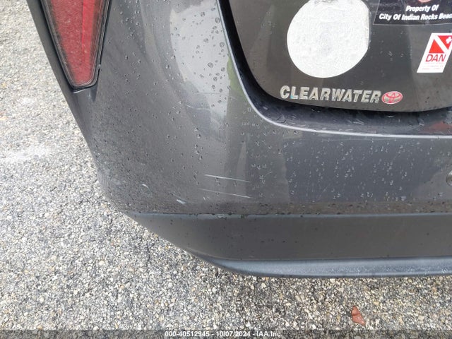 Toyota Prius Three 2018 JTDKARFU9J3067216 Image 6