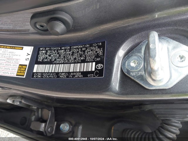 Toyota Prius Three 2018 JTDKARFU9J3067216 Image 9