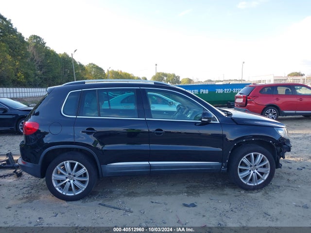 WVGAV7AX6GW501875 Volkswagen TIGUAN SE