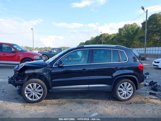 WVGAV7AX6GW501875 Volkswagen TIGUAN SE