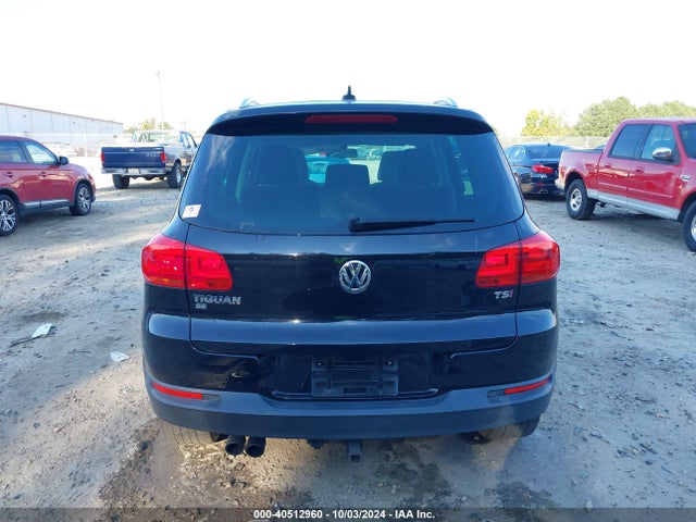 WVGAV7AX6GW501875 Volkswagen TIGUAN SE