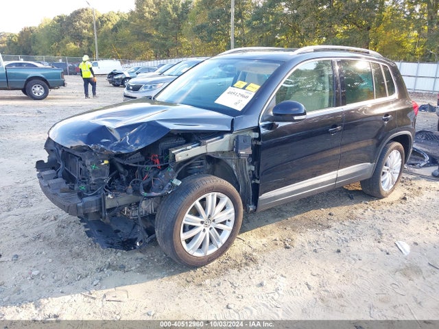 WVGAV7AX6GW501875 Volkswagen TIGUAN SE