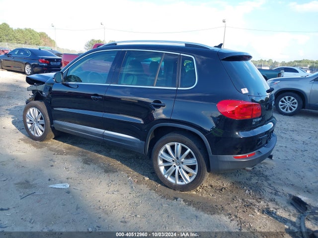 WVGAV7AX6GW501875 Volkswagen TIGUAN SE