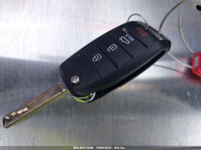 5XXGT4L3XLG438076 KIA Optima Lx