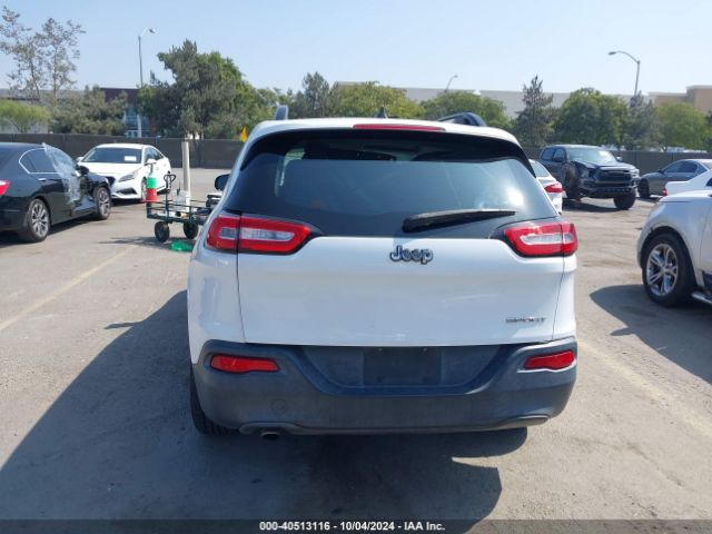 1C4PJLAB8GW135554 Jeep Cherokee Sport